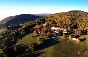 UN DEUXIÈME CENTRE EN FRANCE