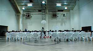 Salle de méditation dans une prison